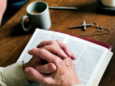 45 frases evangélicas de boa tarde para compartilhar o amor de Cristo