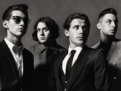 30 frases do Arctic Monkeys que carregam a personalidade do indie rock