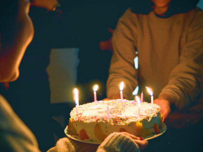 35 frases de aniversário para pessoa especial que você ama muito